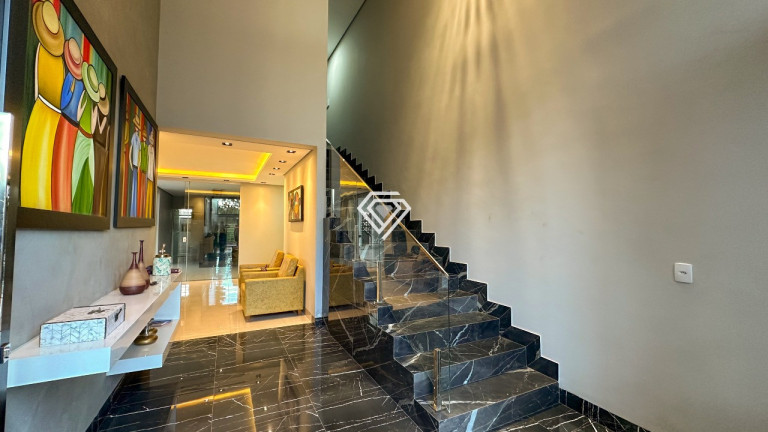 Imagem Sobrado com 3 Quartos à Venda, 273 m² em Plano Diretor Sul - Palmas Imagem Sobrado com 3 Quartos à Venda, 273 m² em Plano Diretor Sul - Palmas