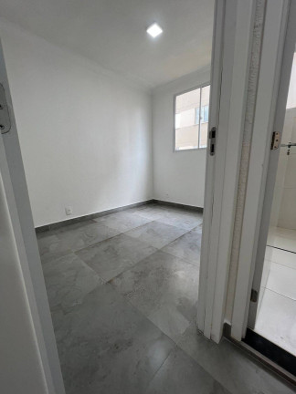 Imagem Apartamento com 2 Quartos à Venda, 40 m² em Jardim Continental - Botucatu