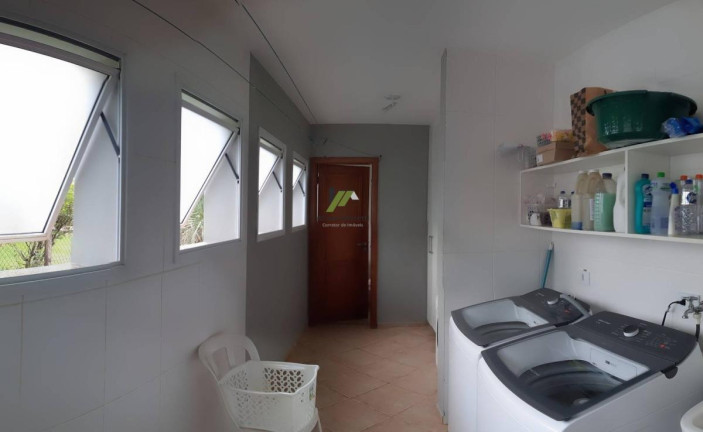 Imagem Casa de Condomínio com 4 Quartos à Venda, 380 m²