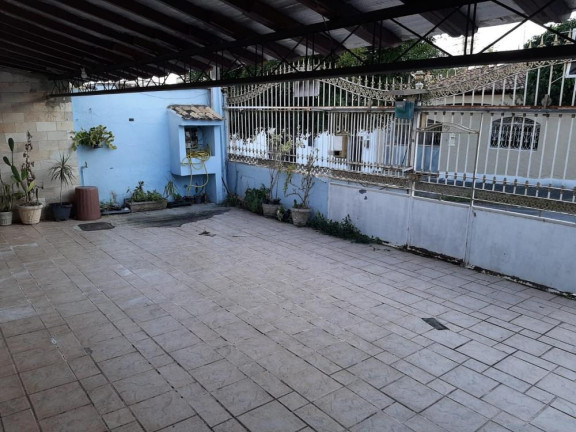 Imagem Imóvel com 3 Quartos à Venda, 200 m² em Campo Grande - Rio De Janeiro Imagem Imóvel com 3 Quartos à Venda, 200 m² em Campo Grande - Rio De Janeiro