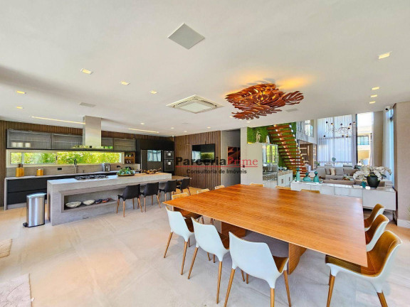 Imagem Casa com 7 Quartos à Venda, 700 m² em Riviera Módulo 12 - Bertioga Imagem Casa com 7 Quartos à Venda, 700 m² em Riviera Módulo 12 - Bertioga