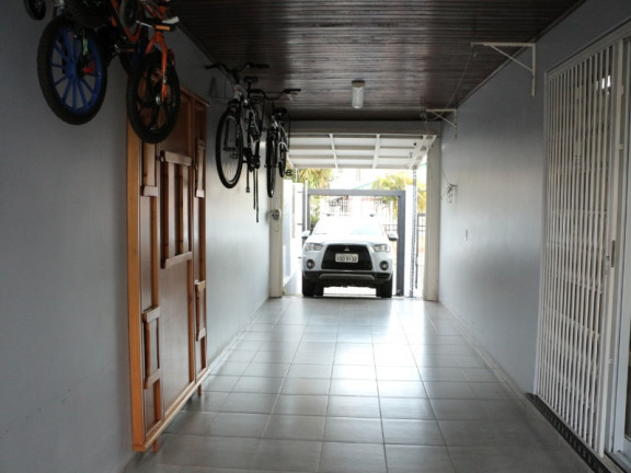 Imagem Casa com 3 Quartos à Venda, 195 m² em Protásio Alves - Porto Alegre