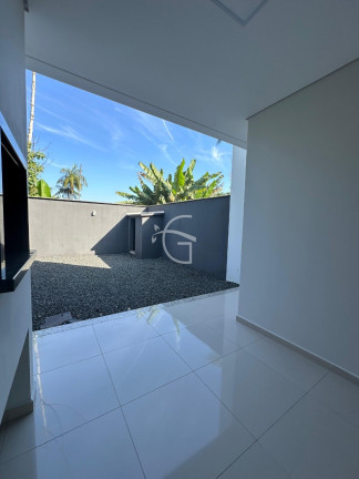 Imagem Casa com 3 Quartos à Venda, em Bom Retiro - Joinville Imagem Casa com 3 Quartos à Venda, em Bom Retiro - Joinville