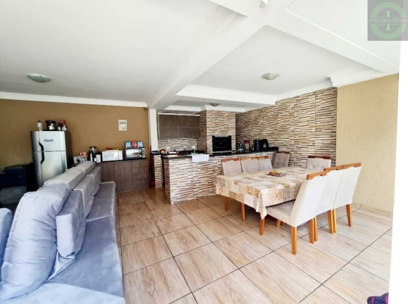 Imagem Casa com 6 Quartos à Venda, 250 m² em Contorno - Ponta Grossa Imagem Casa com 6 Quartos à Venda, 250 m² em Contorno - Ponta Grossa