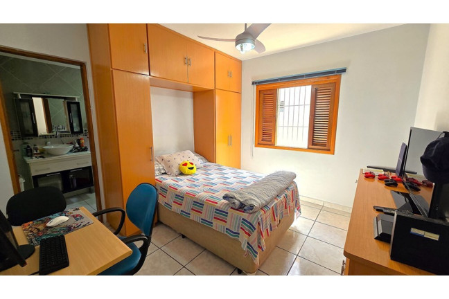 Imagem Casa com 4 Quartos à Venda, 210 m² em Vila Romana - São Paulo Imagem Casa com 4 Quartos à Venda, 210 m² em Vila Romana - São Paulo