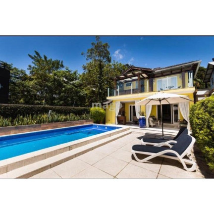 Imagem Casa com 3 Quartos à Venda, 350 m² em Taquaras - Balneário Camboriú