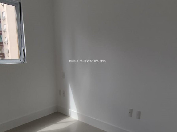 Imagem Imóvel com 3 Quartos à Venda, 112 m² em Centro - Balneário Camboriú Imagem Imóvel com 3 Quartos à Venda, 112 m² em Centro - Balneário Camboriú