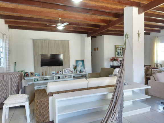 Imagem Casa com 3 Quartos à Venda, 240 m² Imagem Casa com 3 Quartos à Venda, 240 m²