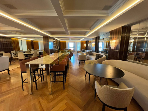 Imagem Apartamento com 4 Quartos à Venda, 180 m² em Meia Praia - Itapema