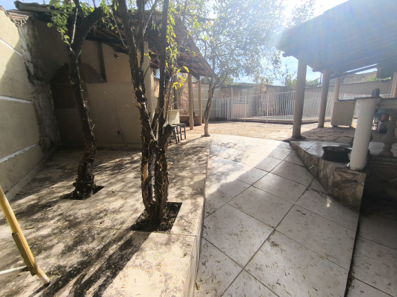 Imagem Casa com 4 Quartos para Alugar, 300 m² em Parque Acalanto - Goiania Imagem Casa com 4 Quartos para Alugar, 300 m² em Parque Acalanto - Goiania