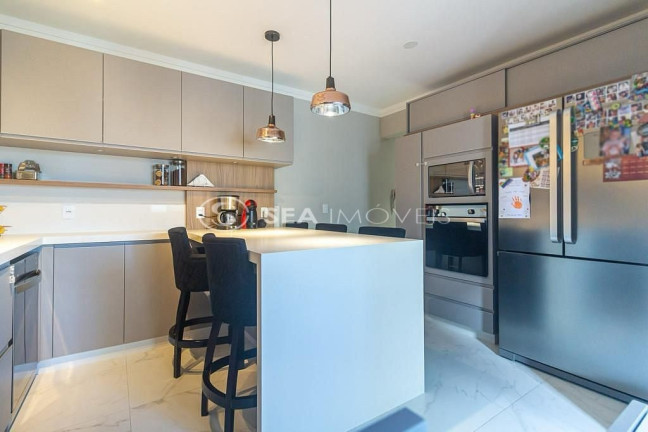 Imagem Apartamento com 3 Quartos à Venda, 131 m² em Centro - Balneário Camboriú Imagem Apartamento com 3 Quartos à Venda, 131 m² em Centro - Balneário Camboriú