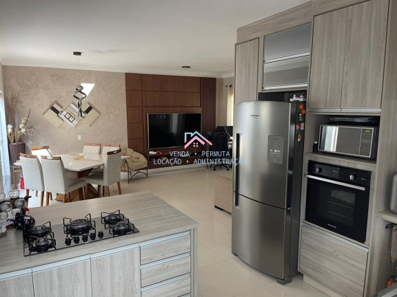 Casa com 3 Quartos à Venda, 224 m² em Chácaras Aracary - Várzea Paulista