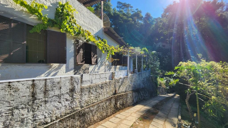 Imagem Casa com 3 Quartos à Venda, 128 m² em Pessegueiros - Teresópolis Imagem Casa com 3 Quartos à Venda, 128 m² em Pessegueiros - Teresópolis