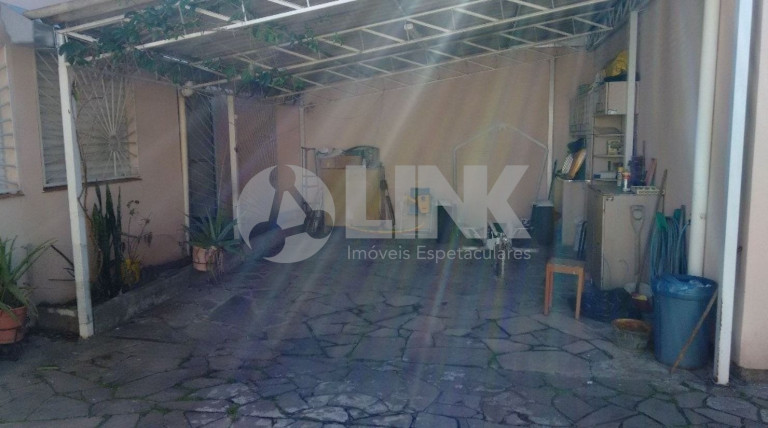 Imagem Casa com 2 Quartos à Venda, 179 m² em Jardim Itu - Porto Alegre Imagem Casa com 2 Quartos à Venda, 179 m² em Jardim Itu - Porto Alegre
