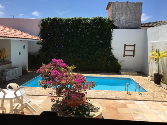 Imagem Casa com 4 Quartos à Venda, 242 m² em Centro - Camaçari Imagem Casa com 4 Quartos à Venda, 242 m² em Centro - Camaçari