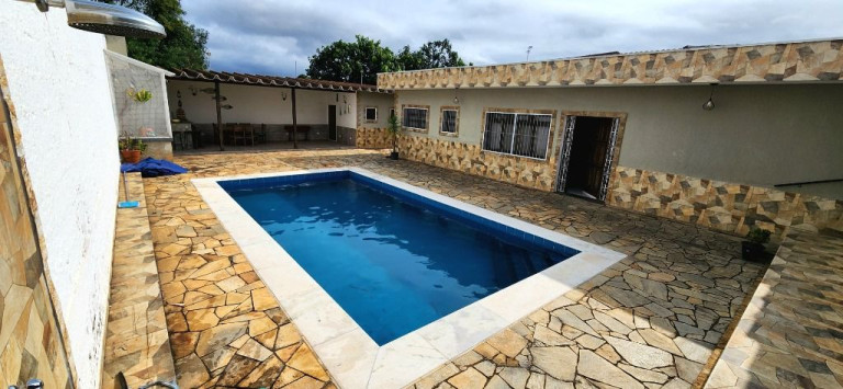 Casa com 4 Quartos à Venda, 336 m² em Chácara Faggion - Suzano