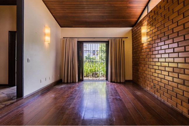 Imagem Casa com 4 Quartos à Venda, 399 m² em Jardim Lindóia - Porto Alegre Imagem Casa com 4 Quartos à Venda, 399 m² em Jardim Lindóia - Porto Alegre