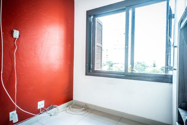 Imagem Apartamento com 2 Quartos à Venda, 42 m² em Santo Antônio - Porto Alegre Imagem Apartamento com 2 Quartos à Venda, 42 m² em Santo Antônio - Porto Alegre
