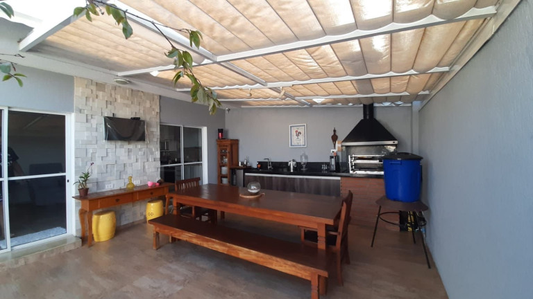 Imagem Casa com 2 Quartos à Venda, 110 m² em Vila Cecília - Mogi Das Cruzes Imagem Casa com 2 Quartos à Venda, 110 m² em Vila Cecília - Mogi Das Cruzes