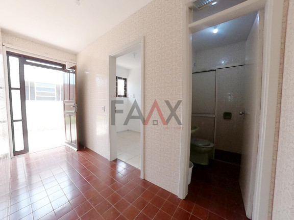 Imagem Casa com 2 Quartos à Venda, 241 m² em Trianon - Guarapuava Imagem Casa com 2 Quartos à Venda, 241 m² em Trianon - Guarapuava