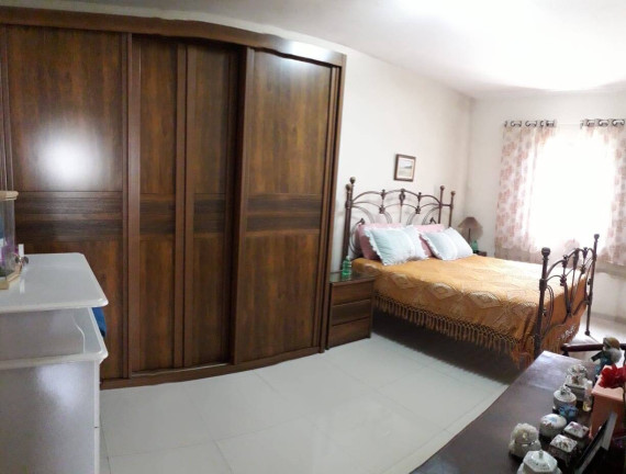 Imagem Casa com 3 Quartos à Venda,  em Taboão - Diadema
