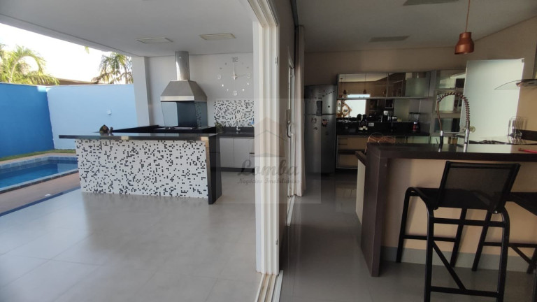 Imagem Casa com 4 Quartos à Venda, 406 m² em Jardim Itália - Cuiabá Imagem Casa com 4 Quartos à Venda, 406 m² em Jardim Itália - Cuiabá