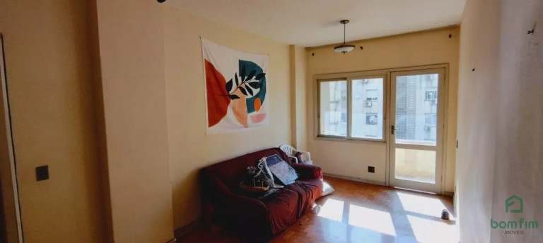 Imagem Apartamento com 3 Quartos à Venda, 110 m² em Centro Histórico - Porto Alegre Imagem Apartamento com 3 Quartos à Venda, 110 m² em Centro Histórico - Porto Alegre