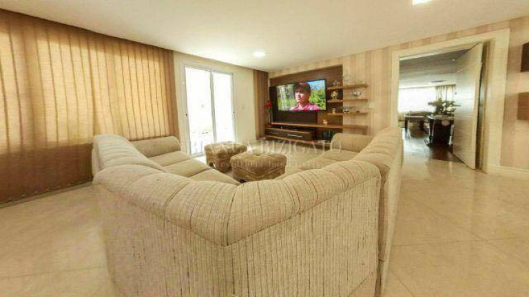 Imagem Casa com 6 Quartos à Venda, 733 m² em Vista Alegre - Curitiba Imagem Casa com 6 Quartos à Venda, 733 m² em Vista Alegre - Curitiba