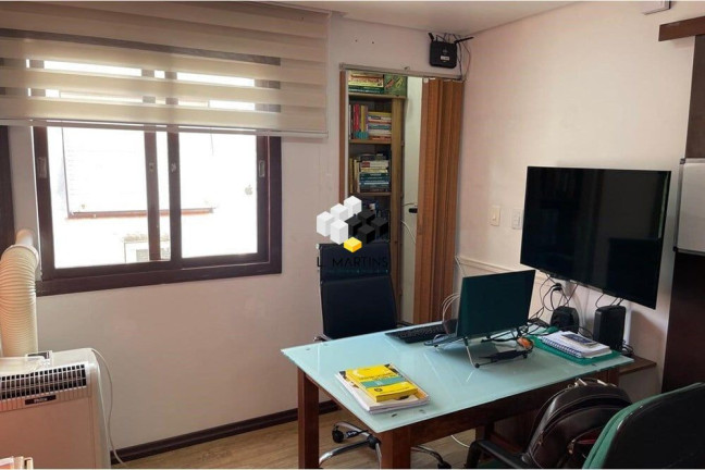 Imagem Cobertura com 3 Quartos à Venda, 245 m² em Passo Da Areia - Porto Alegre