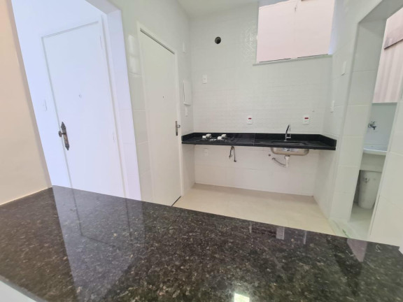 Imagem Apartamento com 2 Quartos à Venda, 60 m² em Copacabana - Rio De Janeiro