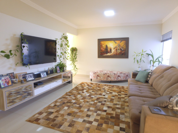 Imagem Imóvel com 4 Quartos à Venda, 350 m² em Taguatinga Norte (taguatinga) - Brasília Imagem Imóvel com 4 Quartos à Venda, 350 m² em Taguatinga Norte (taguatinga) - Brasília