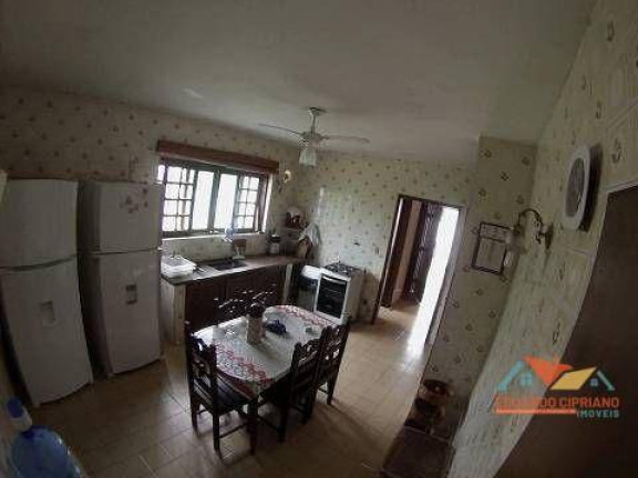 Imagem Sobrado com 8 Quartos à Venda, 507 m² em Massaguaçu - Caraguatatuba