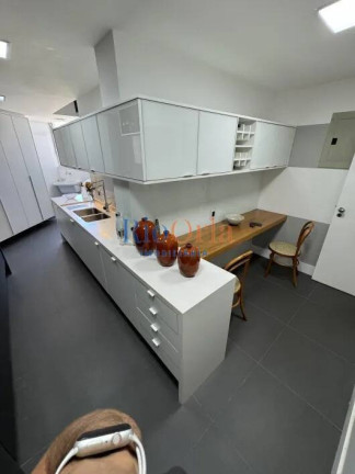 Imagem Apartamento com 3 Quartos à Venda, 220 m² em Barra Da Tijuca - Rio De Janeiro Imagem Apartamento com 3 Quartos à Venda, 220 m² em Barra Da Tijuca - Rio De Janeiro