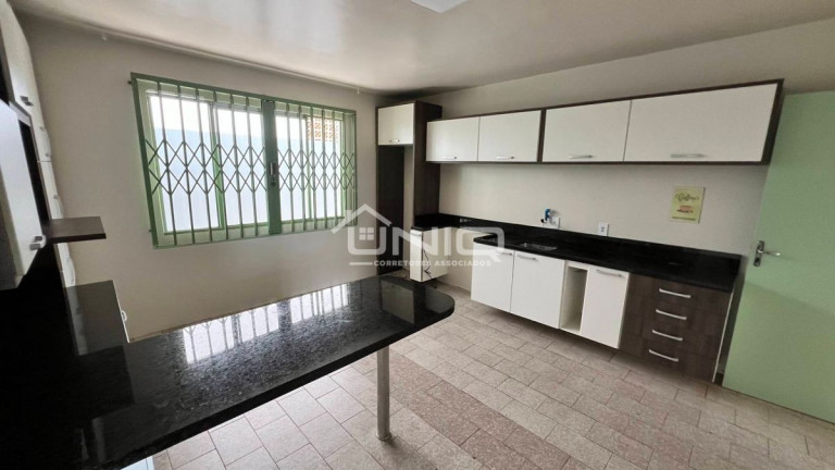 Imagem Casa com 3 Quartos à Venda, em Centro - Pato Branco Imagem Casa com 3 Quartos à Venda, em Centro - Pato Branco