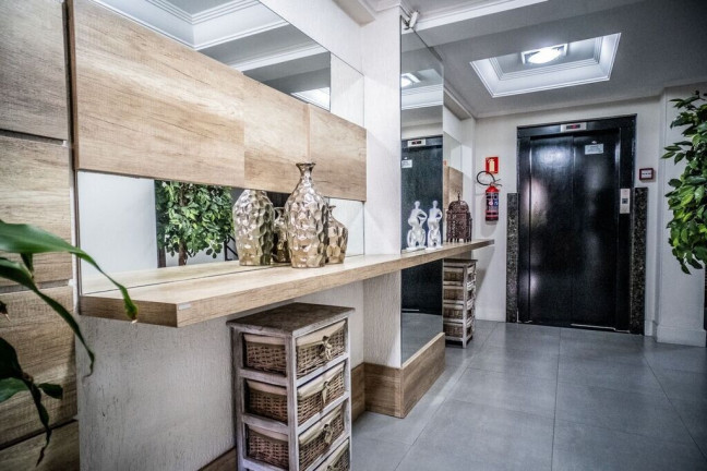 Imagem Apartamento com 3 Quartos à Venda, 255 m² em Jardim Itu - Porto Alegre Imagem Apartamento com 3 Quartos à Venda, 255 m² em Jardim Itu - Porto Alegre