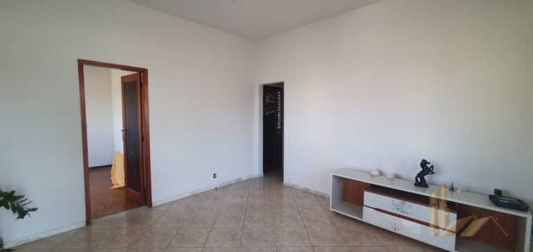 Imagem Casa com 4 Quartos à Venda, 527 m² em São João Batista (venda Nova) - Belo Horizonte Imagem Casa com 4 Quartos à Venda, 527 m² em São João Batista (venda Nova) - Belo Horizonte