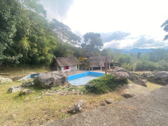 Imagem Casa com 5 Quartos à Venda, 250 m² em Iucas - Teresópolis Imagem Casa com 5 Quartos à Venda, 250 m² em Iucas - Teresópolis