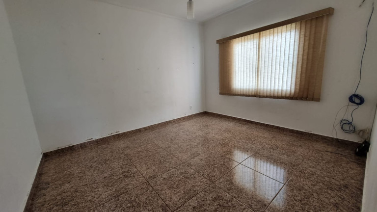 Imagem Casa com 2 Quartos à Venda, 220 m² em Alvinópolis - Atibaia Imagem Casa com 2 Quartos à Venda, 220 m² em Alvinópolis - Atibaia