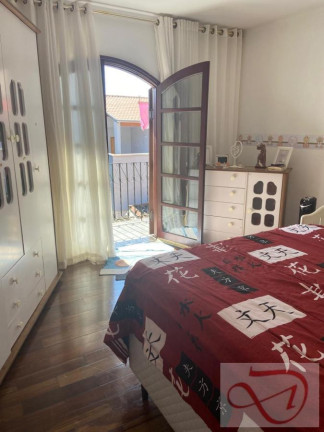 Imagem Sobrado com 3 Quartos à Venda, 170 m² em Cidade São Jorge - Santo André