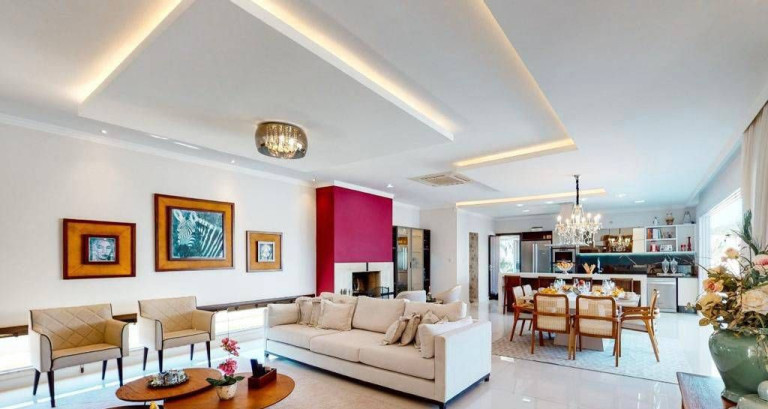 Imagem Casa com 3 Quartos à Venda, 769 m² em Santa Regina - Camboriú Imagem Casa com 3 Quartos à Venda, 769 m² em Santa Regina - Camboriú