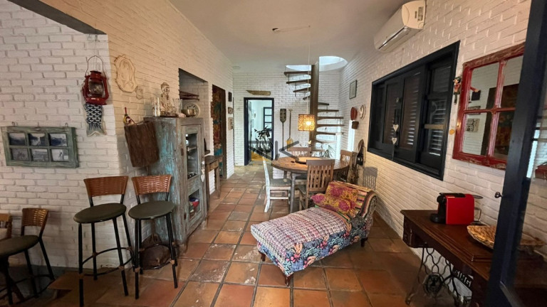 Imagem Sobrado com 3 Quartos à Venda, 106 m² em Itaguá - Ubatuba