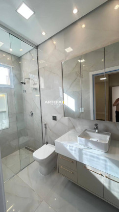 Imagem Imóvel com 4 Quartos à Venda, 470 m² Imagem Imóvel com 4 Quartos à Venda, 470 m²