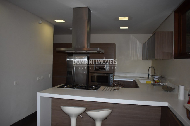 Imagem Casa com 4 Quartos à Venda, 375 m² em Região Do Vale Encantado - Campos Do Jordão Imagem Casa com 4 Quartos à Venda, 375 m² em Região Do Vale Encantado - Campos Do Jordão