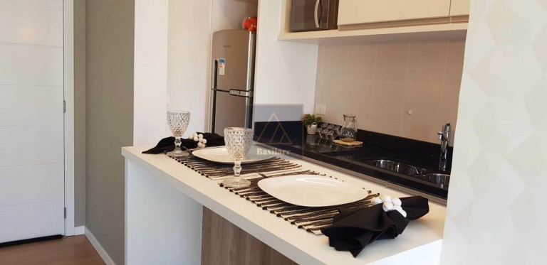 Imagem Apartamento com 3 Quartos à Venda, 77 m² em Mercês - Curitiba