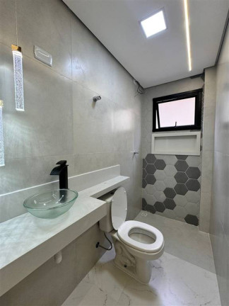 Imagem Casa com 4 Quartos à Venda, 160 m² em Guilhermina - Praia Grande Imagem Casa com 4 Quartos à Venda, 160 m² em Guilhermina - Praia Grande