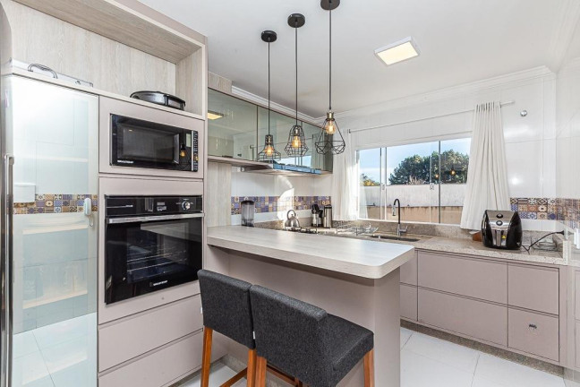 Imagem Casa de Condomínio com 3 Quartos à Venda, 123 m² em São Braz - Curitiba Imagem Casa de Condomínio com 3 Quartos à Venda, 123 m² em São Braz - Curitiba