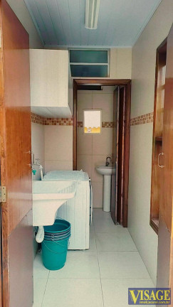 Imagem Casa com 3 Quartos à Venda, em Centro - Jacareí Imagem Casa com 3 Quartos à Venda, em Centro - Jacareí