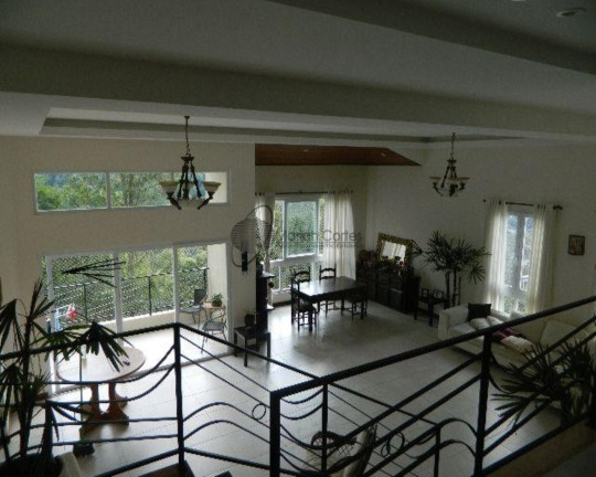 Casa com 4 Quartos à Venda, 370 m² em Itaipu - Niterói