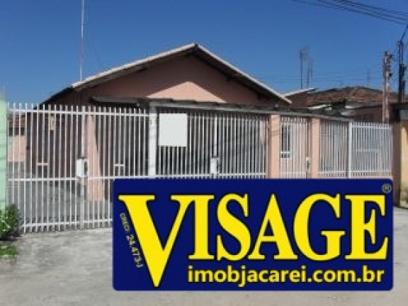 Casa com 3 Quartos à Venda,  em Pq. Meia Lua - Jacareí