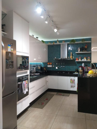 Imagem Casa com 3 Quartos à Venda, 330 m² em Sabiaguaba - Fortaleza Imagem Casa com 3 Quartos à Venda, 330 m² em Sabiaguaba - Fortaleza